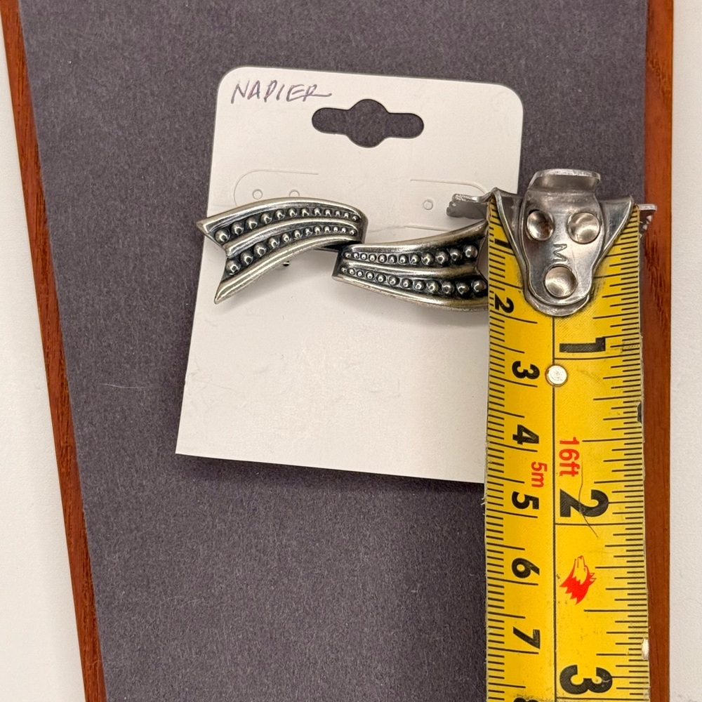 Vintage Napier Silver Tone Bow Brooch | Retro Modernist Geometric Statement Pin - Picture 9 of 9